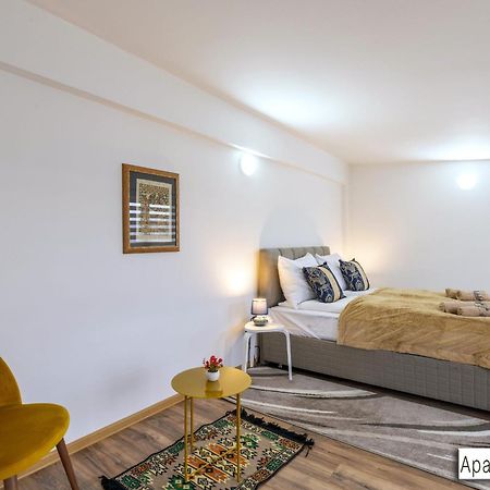 Appartement Pansion Beg à Tuzla Extérieur photo