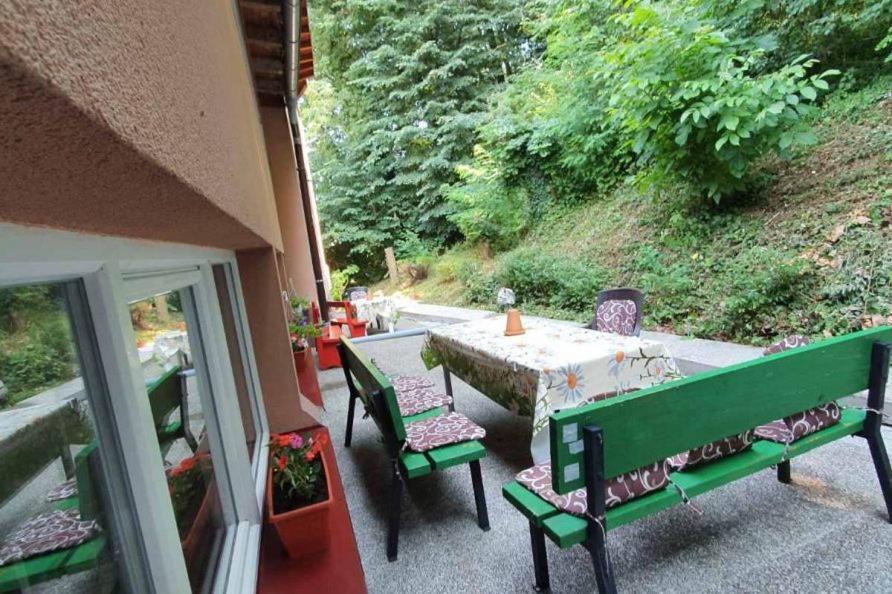 Appartement Pansion Beg à Tuzla Extérieur photo